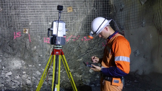 Maptek underground geology and structural analysis