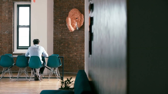 Case Study: Harry's - Efficiency - Video - Herman Miller