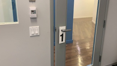 1 Numbered Door Hanger