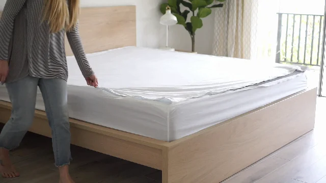 Adjustable bed sheets - QuickZip Sheet