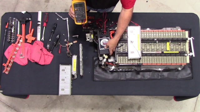 High Voltage Cell Test [Tech Tip]