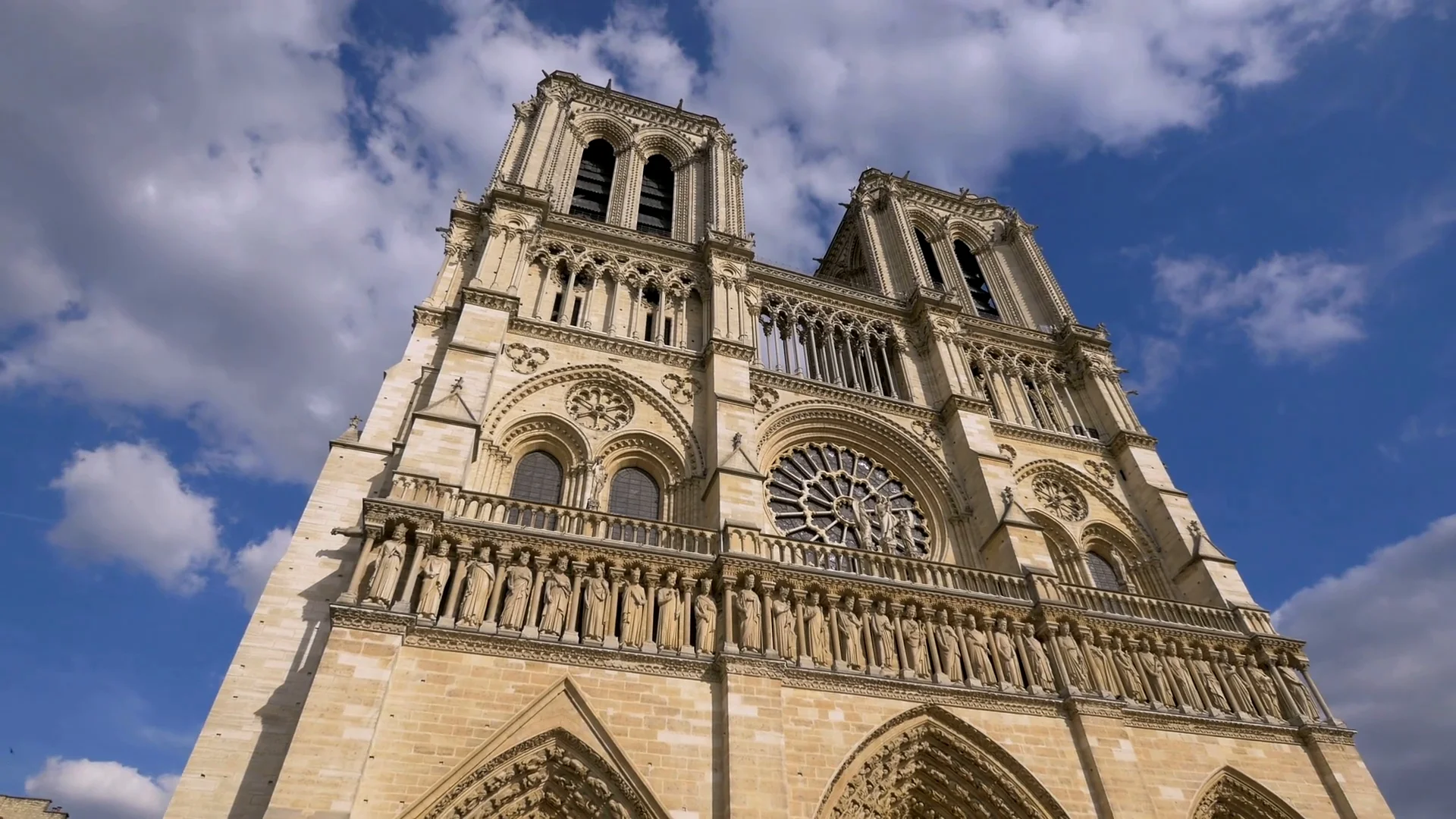 Autodesk | Rebuilding Notre-Dame de Paris Cathedral