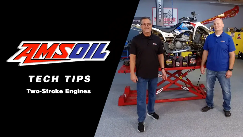 AMSOIL INTERCEPTOR® 100% Synthetic 2-Stroke Oil | AIT - AMSOIL Canada