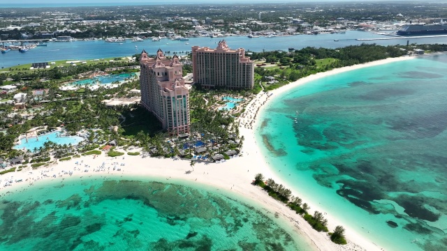 Beachfront Paradise: Day at Atlantis Paradise Island 2024 - New