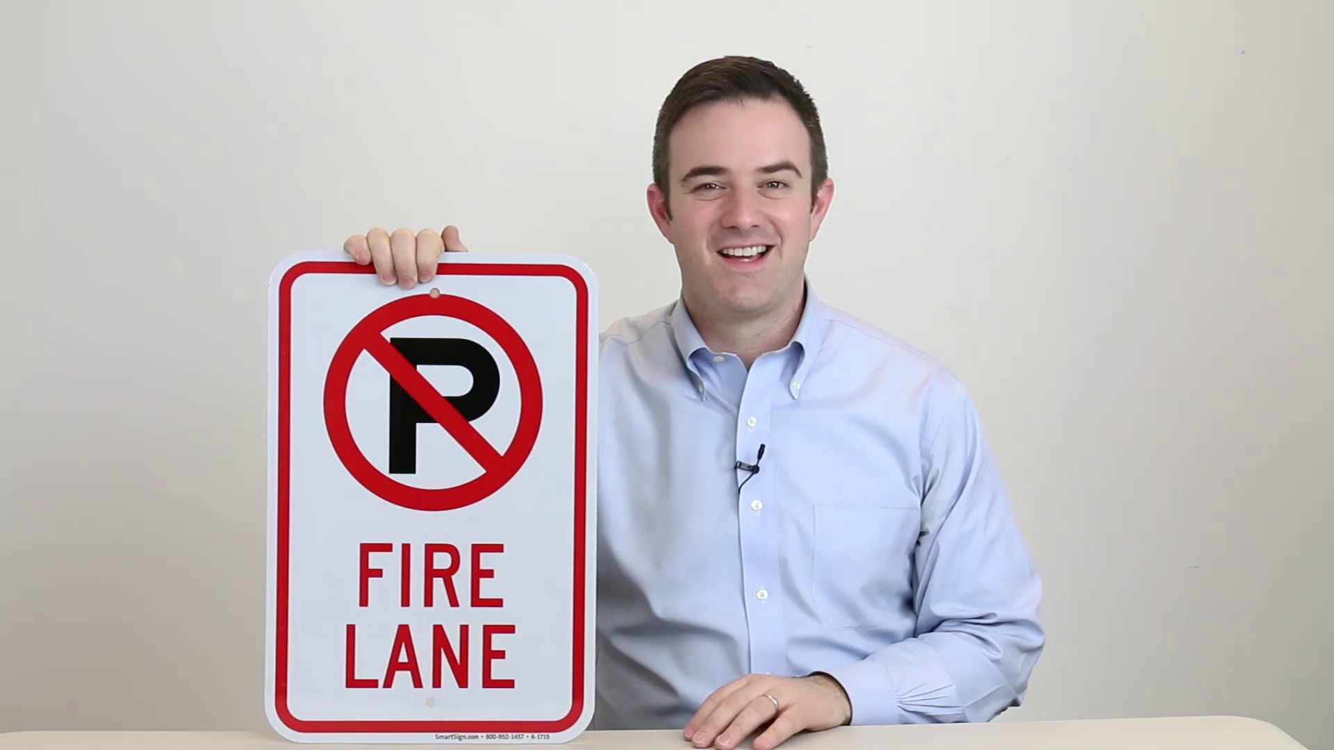 Fire Lane (no parking symbol) Sign