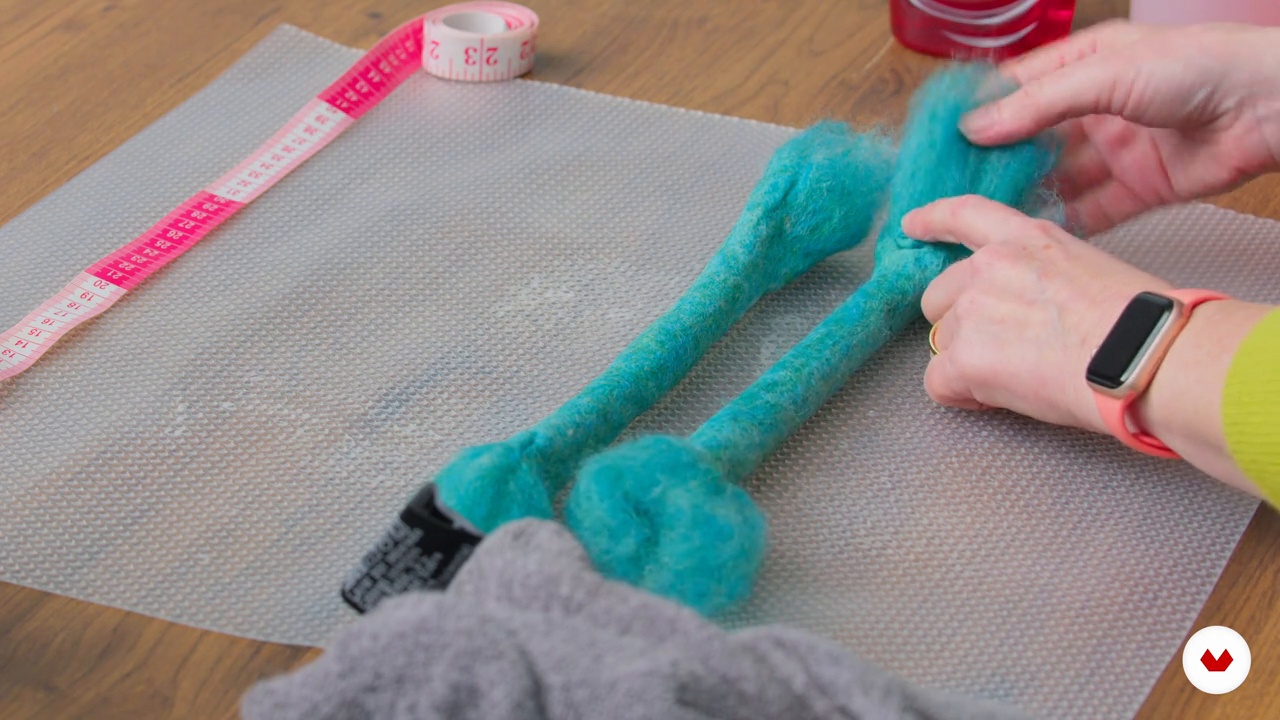 Making felt cords