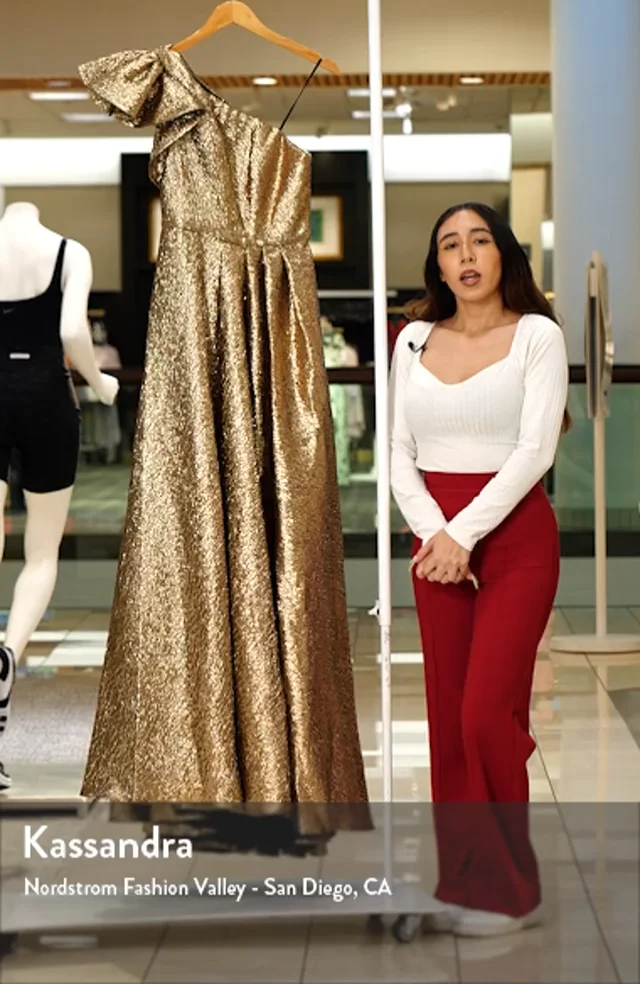 【MAC DUGGAL】マックダガル フリルワンショルダーAラインガウン Mac Duggal Crinkle Metallic Ruffle One Shoulder Gown | Nordstrom